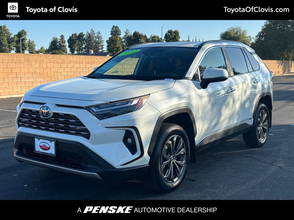 Thumbnail: 2022 Toyota RAV4 - 1