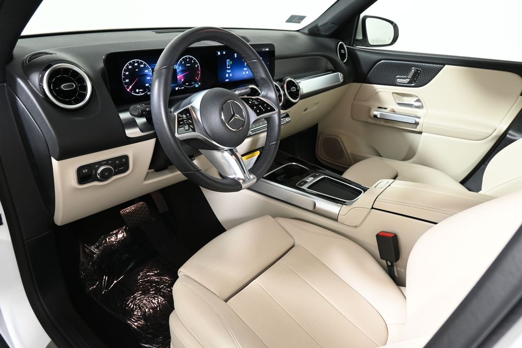 Thumbnail: 2025 Mercedes-Benz GLB - 14