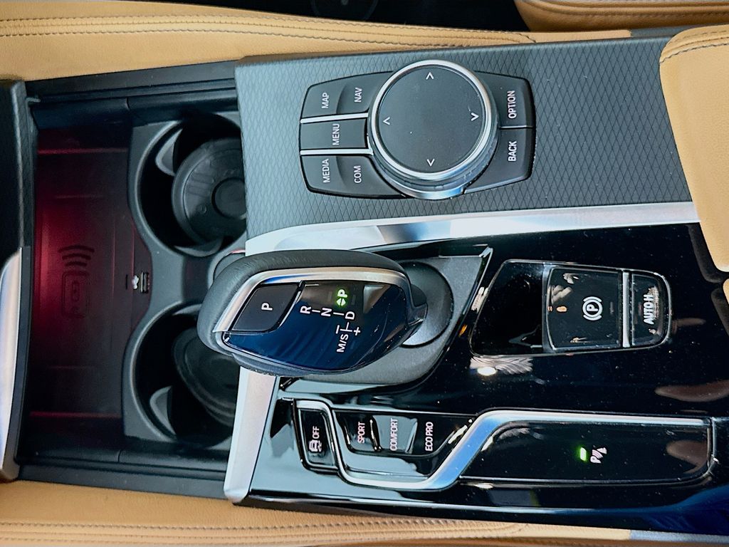 Thumbnail: 2023 BMW 5 Series - 17