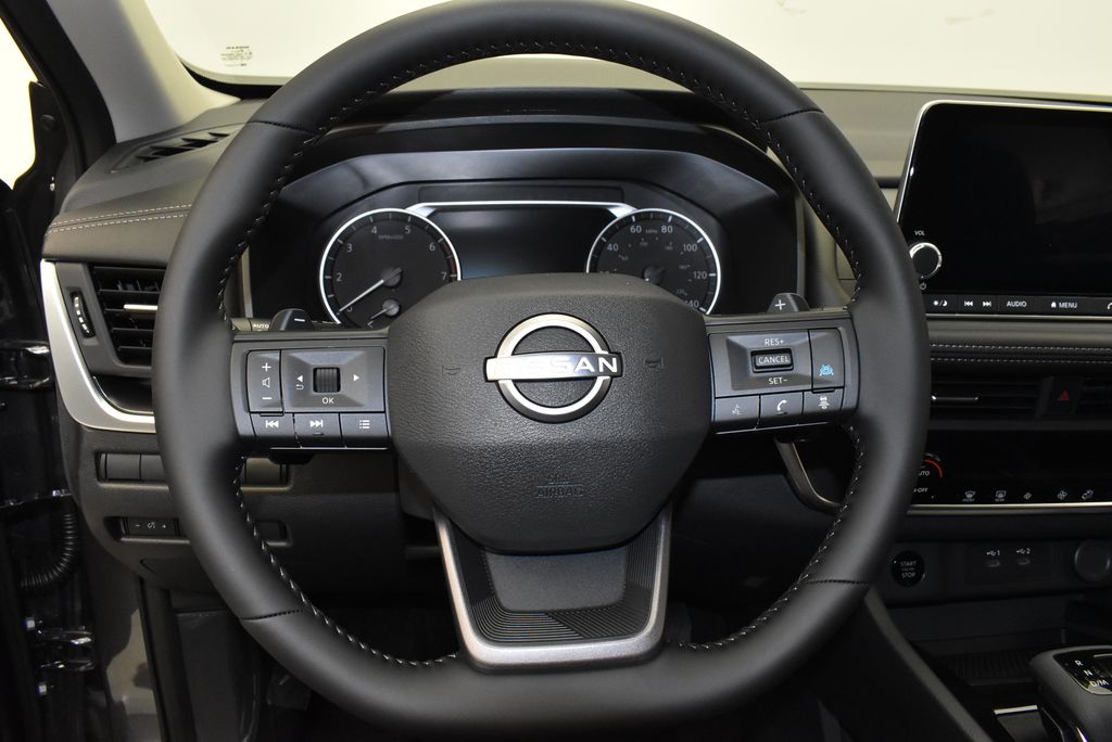 2025 Nissan Rogue SV 16