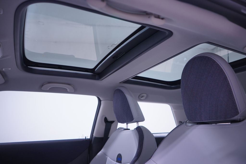 Thumbnail: 2025 MINI Cooper - 8