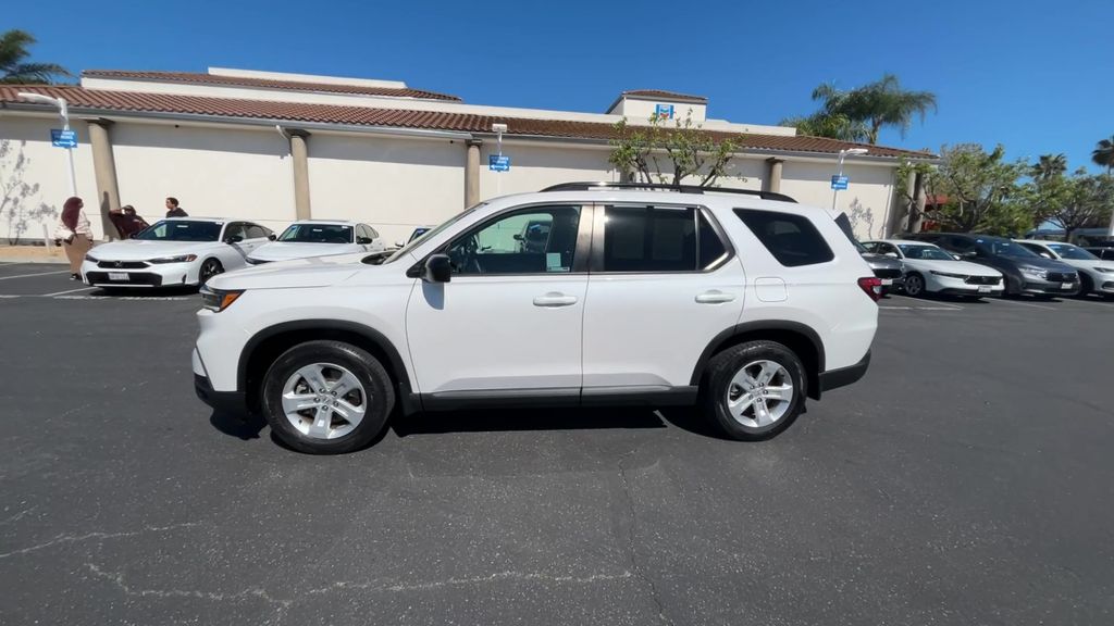Thumbnail: 2023 Honda Pilot - 5