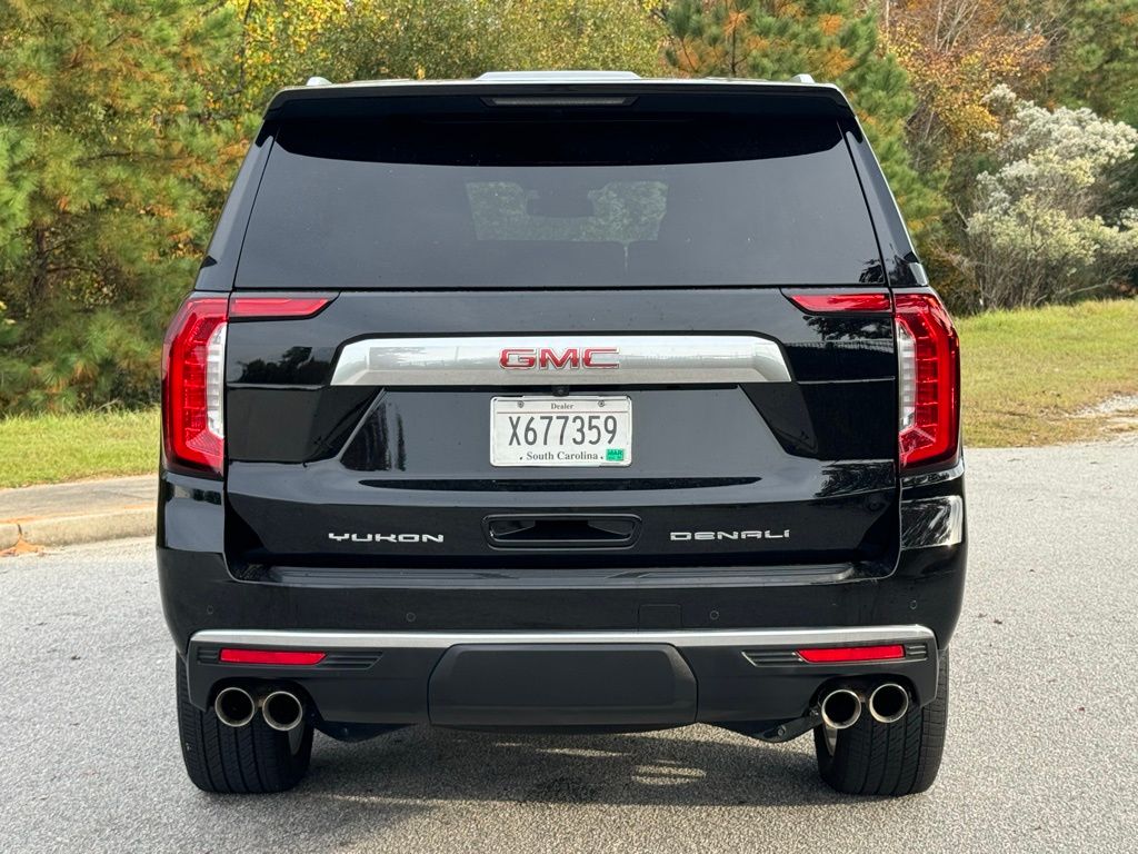 2023 GMC Yukon Denali 12