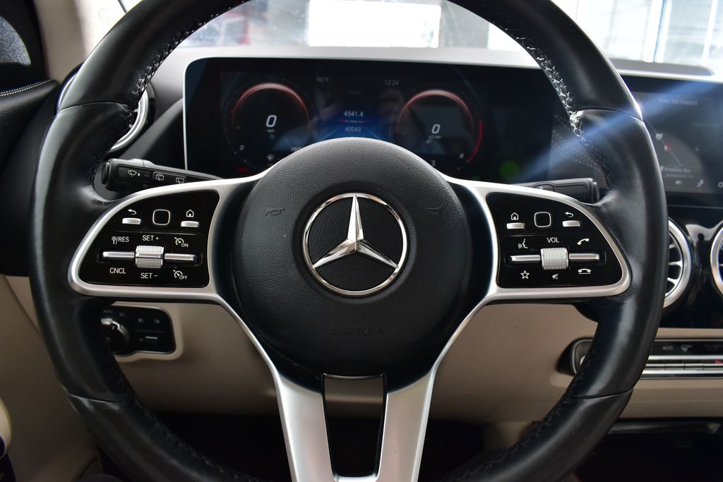 Thumbnail: 2021 Mercedes-Benz GLA - 15