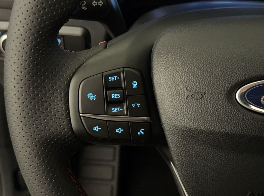 2025 Ford Escape ST-Line photo 19
