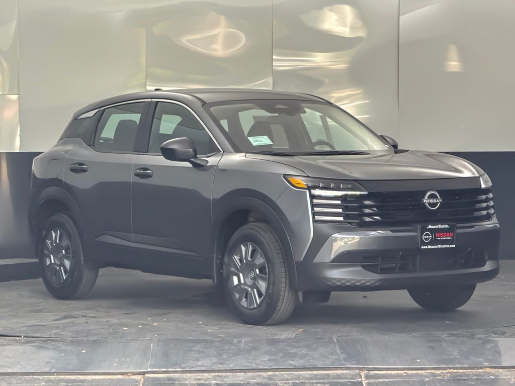 Gray (Gun Metallic) 2026 Nissan Kicks SUV / Crossover Front-Wheel Drive Continuously Variable Transmission