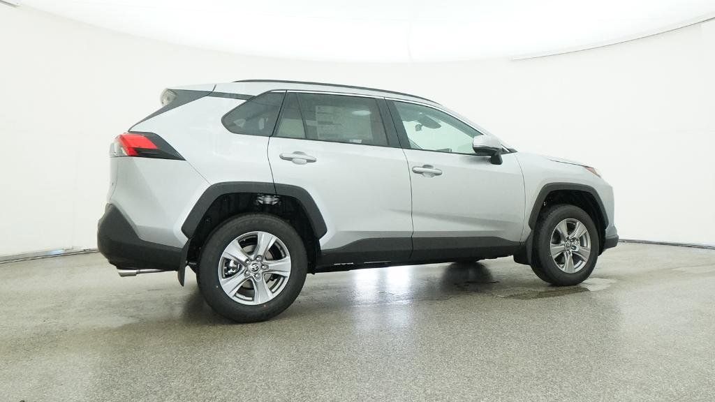 Thumbnail: 2025 Toyota RAV4 - 29