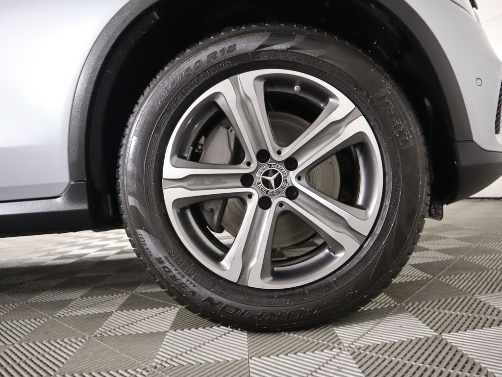 Thumbnail: 2022 Mercedes-Benz GLC - 32