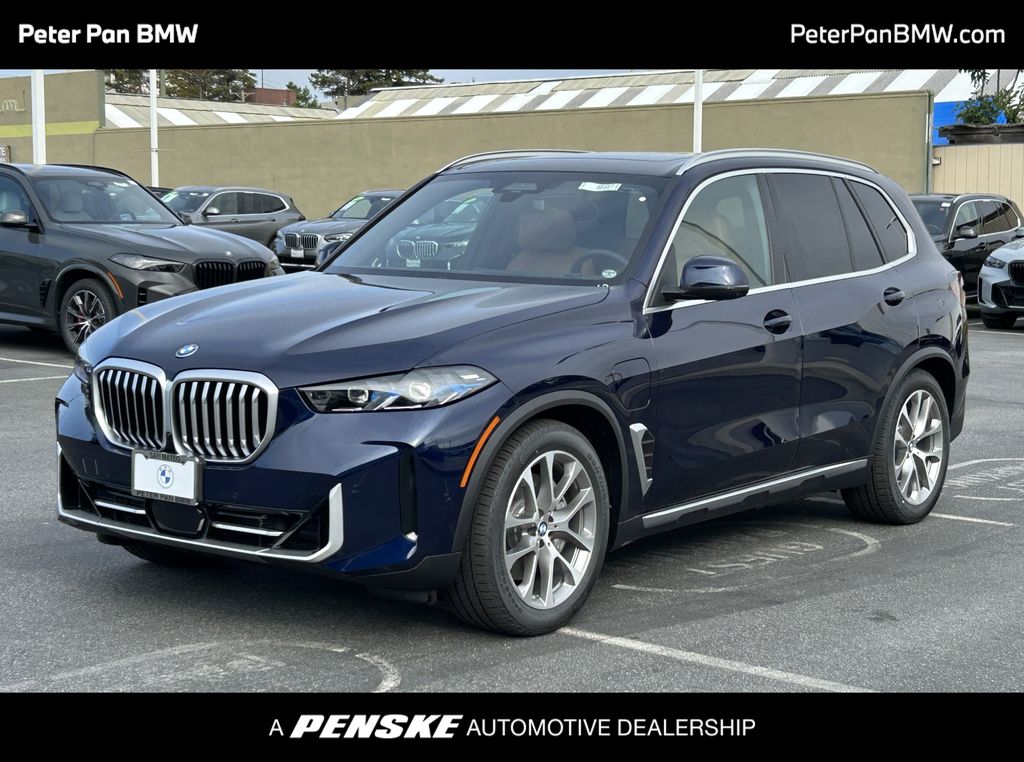 2026 BMW X5 xDrive50e Hero Image