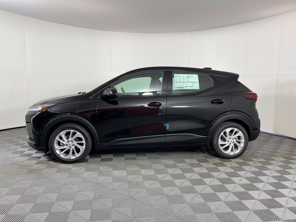 Thumbnail: 2027 Chevrolet Bolt EV - 13
