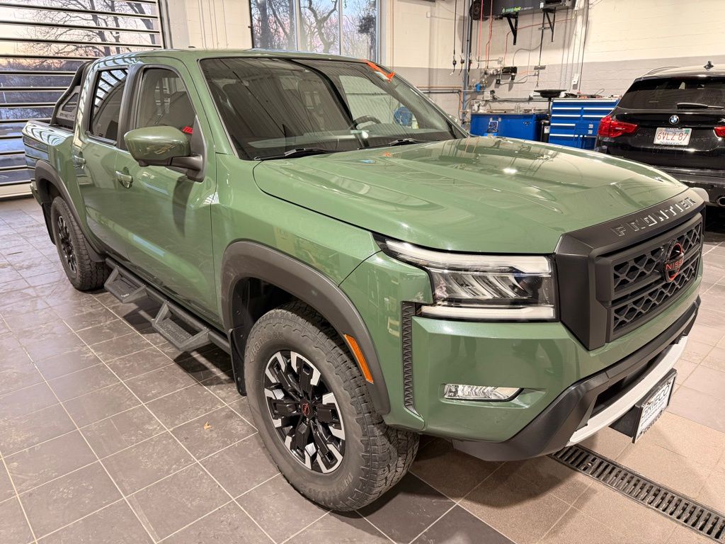 2022 Nissan Frontier PRO-4X Crew Cab 4WD