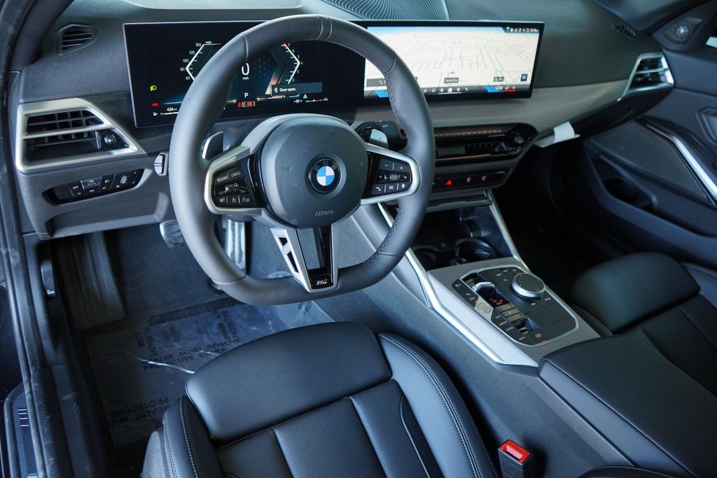 Thumbnail: 2026 BMW 3 Series - 12