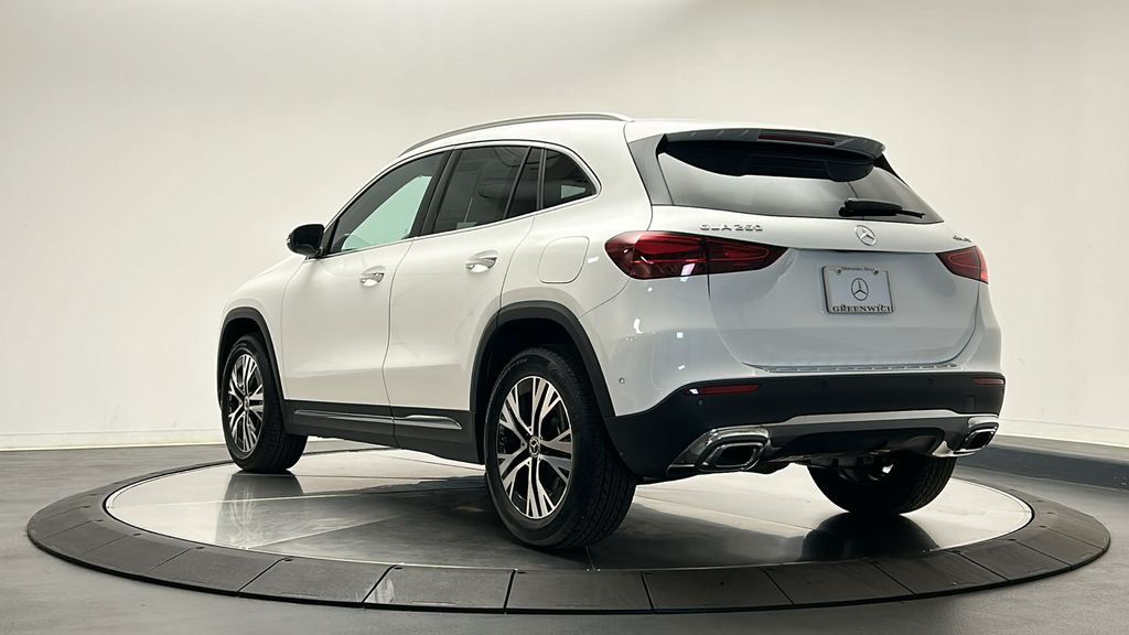 2025 Mercedes-Benz GLA 250 4MATIC 5