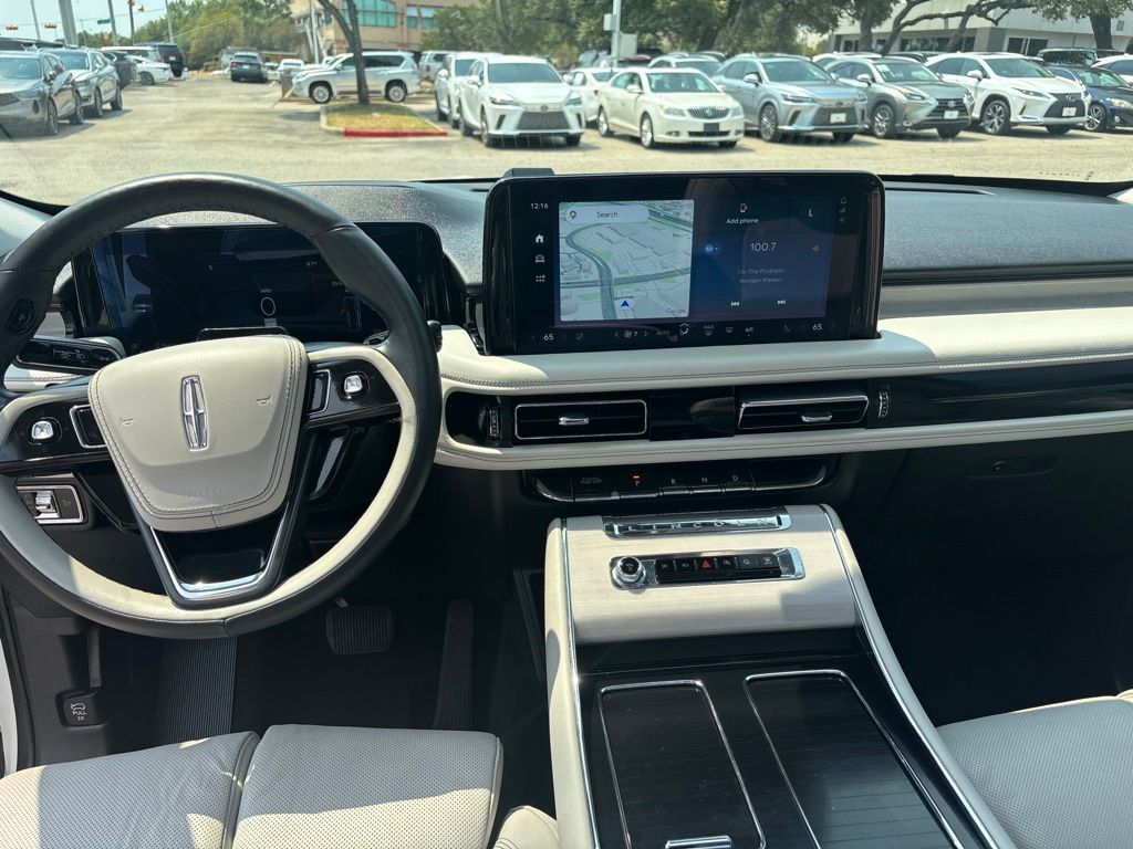 Thumbnail: 2025 Lincoln Aviator - 18
