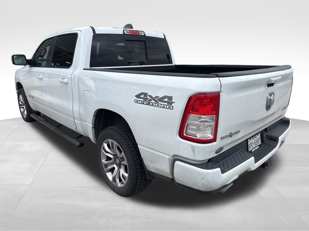 View vehicle photo 3