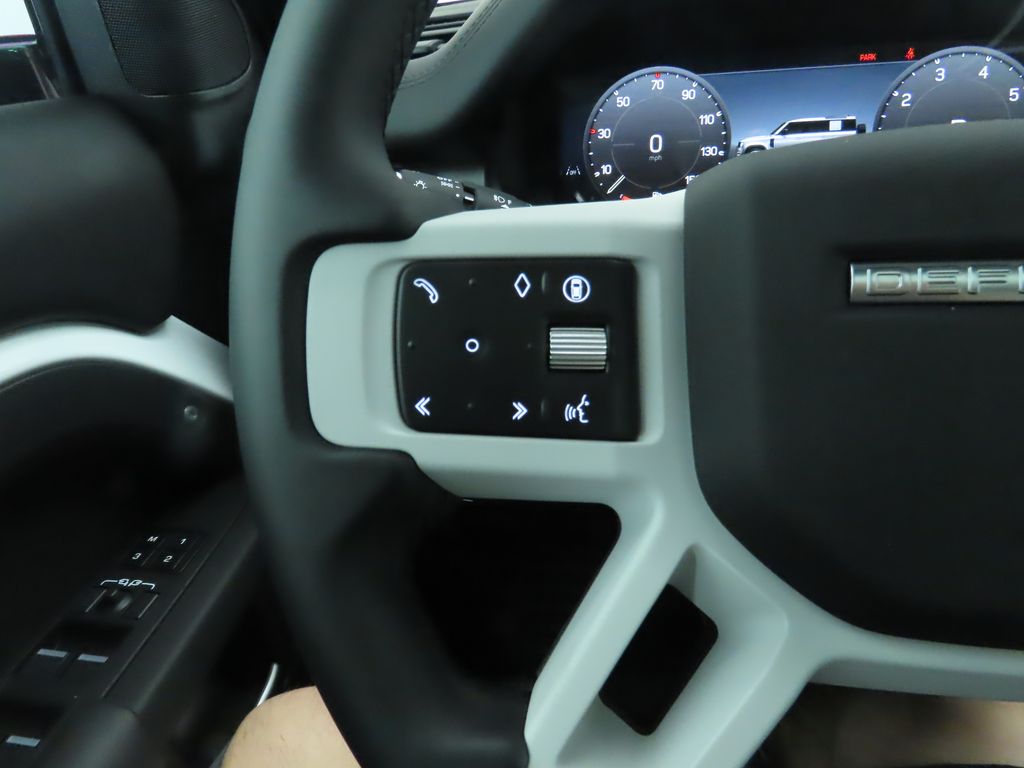 2025 Land Rover Defender 110 12