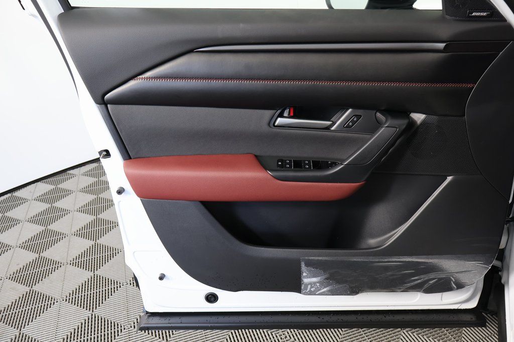 Thumbnail: 2026 Mazda CX-50 - 8