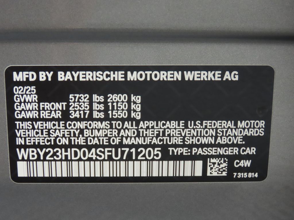 2025 BMW i4 eDrive40 32