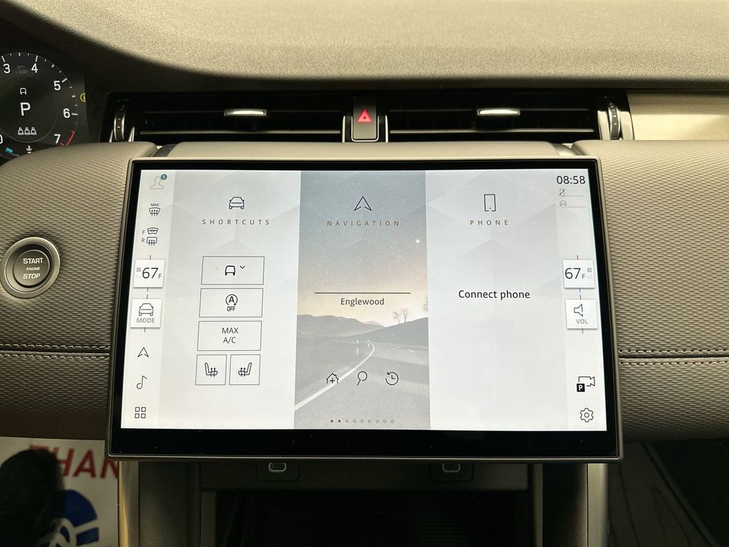 Thumbnail: 2025 Land Rover Discovery Sport - 11