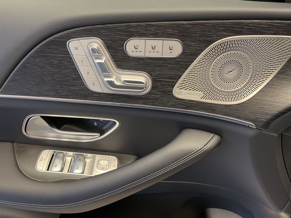 Thumbnail: 2026 Mercedes-Benz GLE - 12