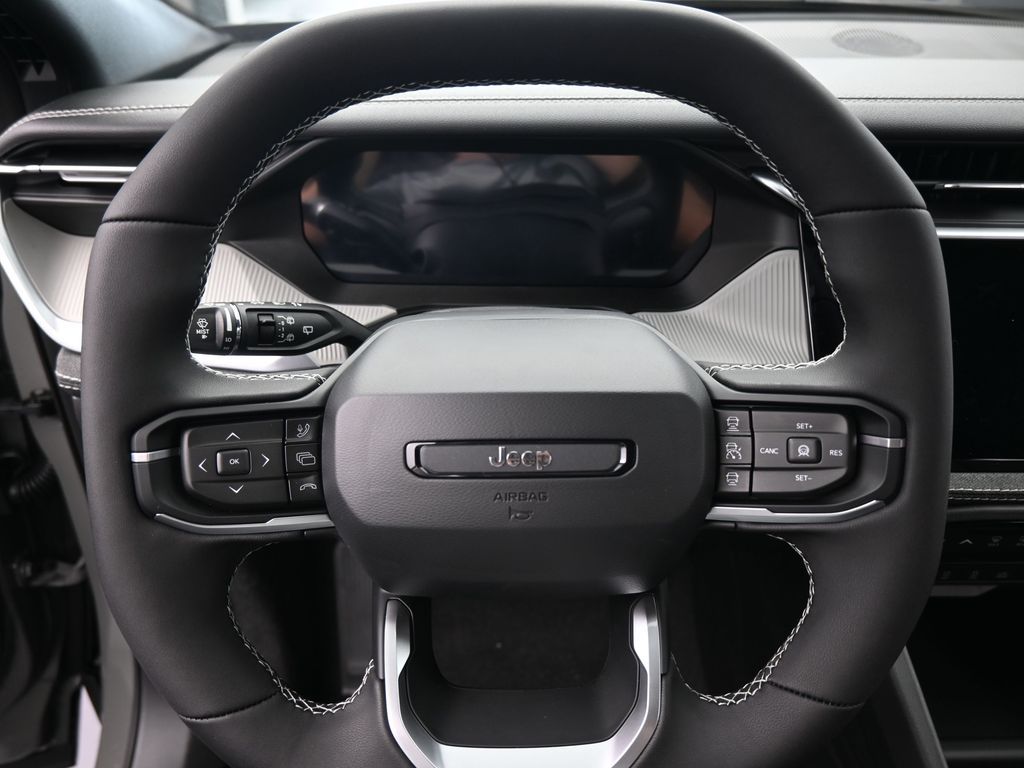 New 2026 Sting-Gray Clearcoat Jeep Laredo image 15