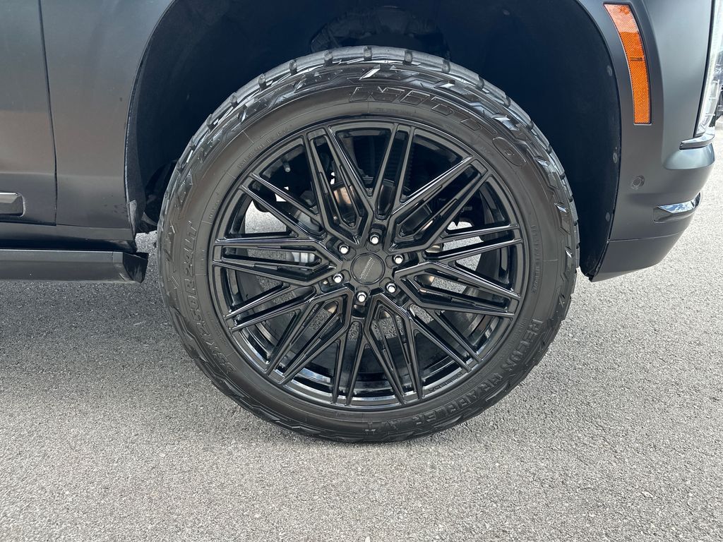 Used 2025 Black Cadillac Premium Luxury Platinum image 16