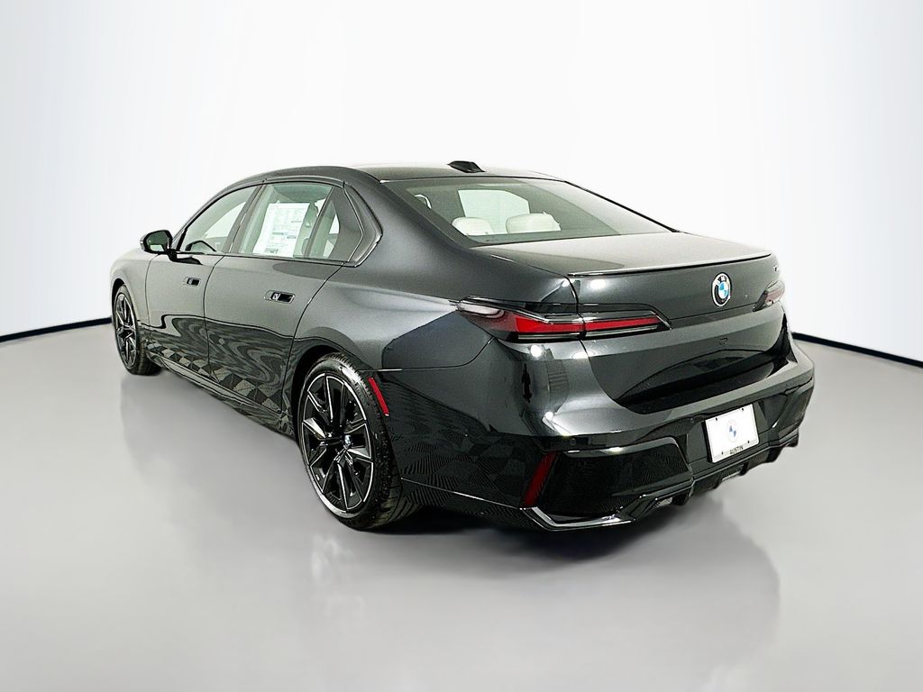 Thumbnail: 2025 BMW 7 Series - 7