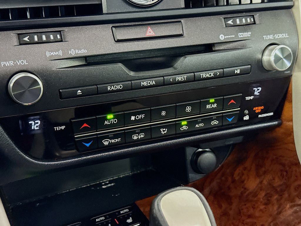 Thumbnail: 2018 Lexus RX - 16