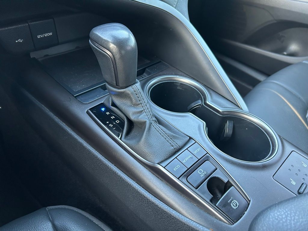 Thumbnail: 2023 Toyota Camry - 27