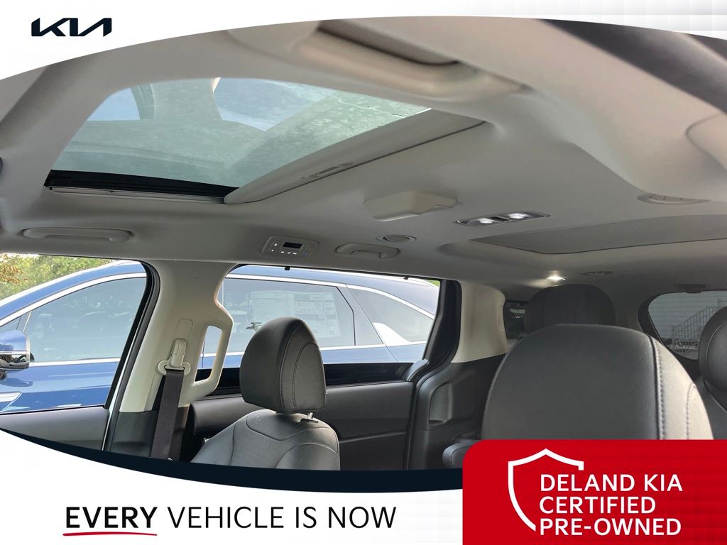Used 2026 Kia Carnival Van