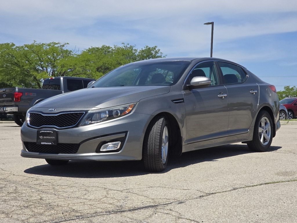 Used 2015 Silver Kia LX image 8