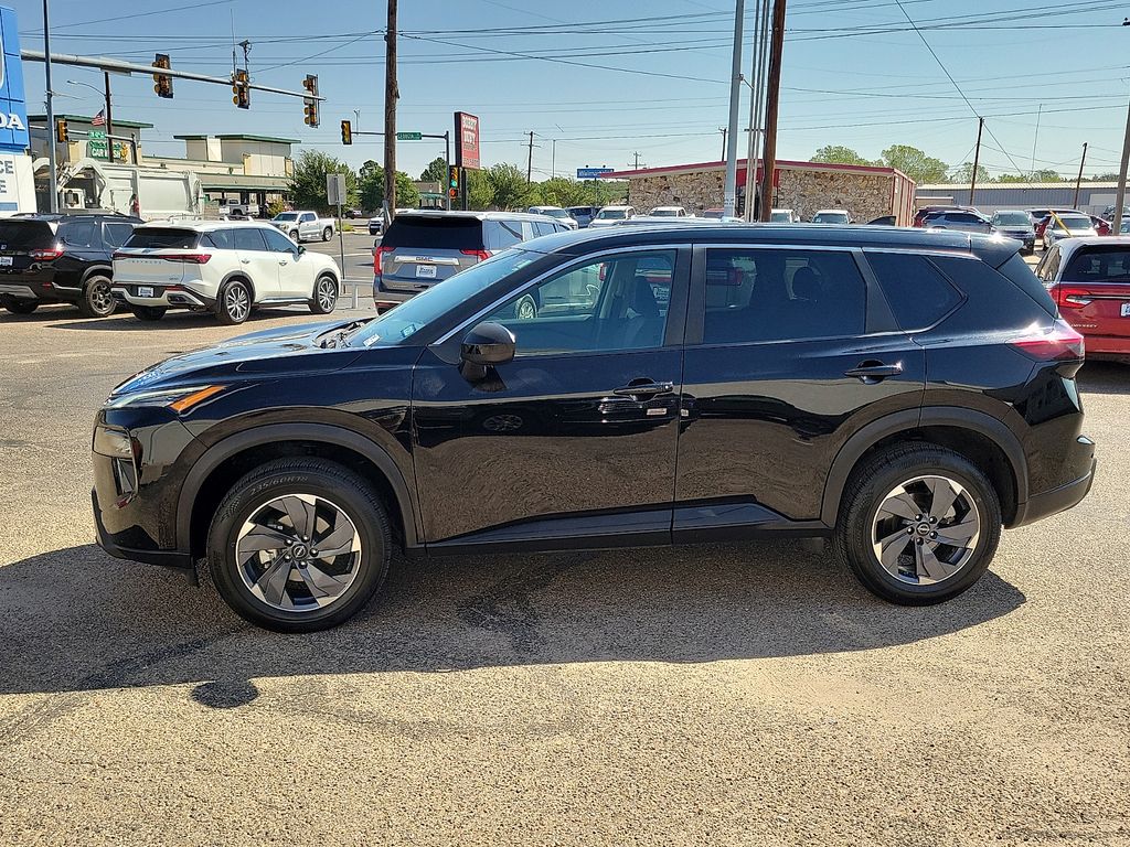 2025 Nissan Rogue SV - 5