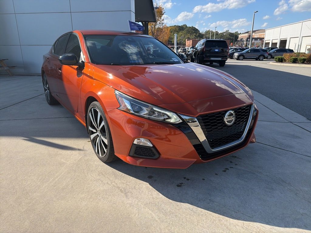 2022 Nissan Altima SR FWD