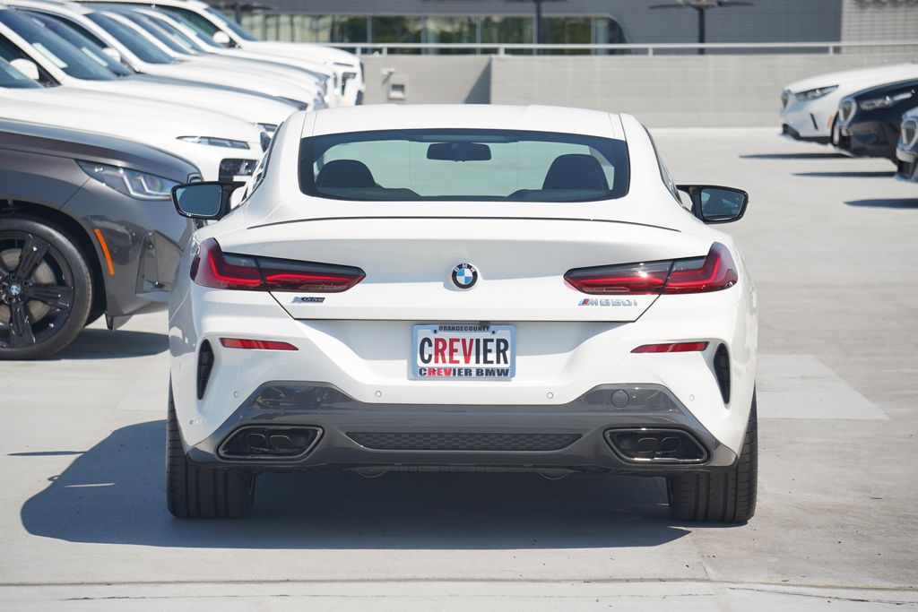 2025 BMW 8 Series M850i xDrive 6