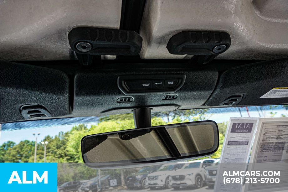 Used 2023 Silver Jeep Sahara image 34