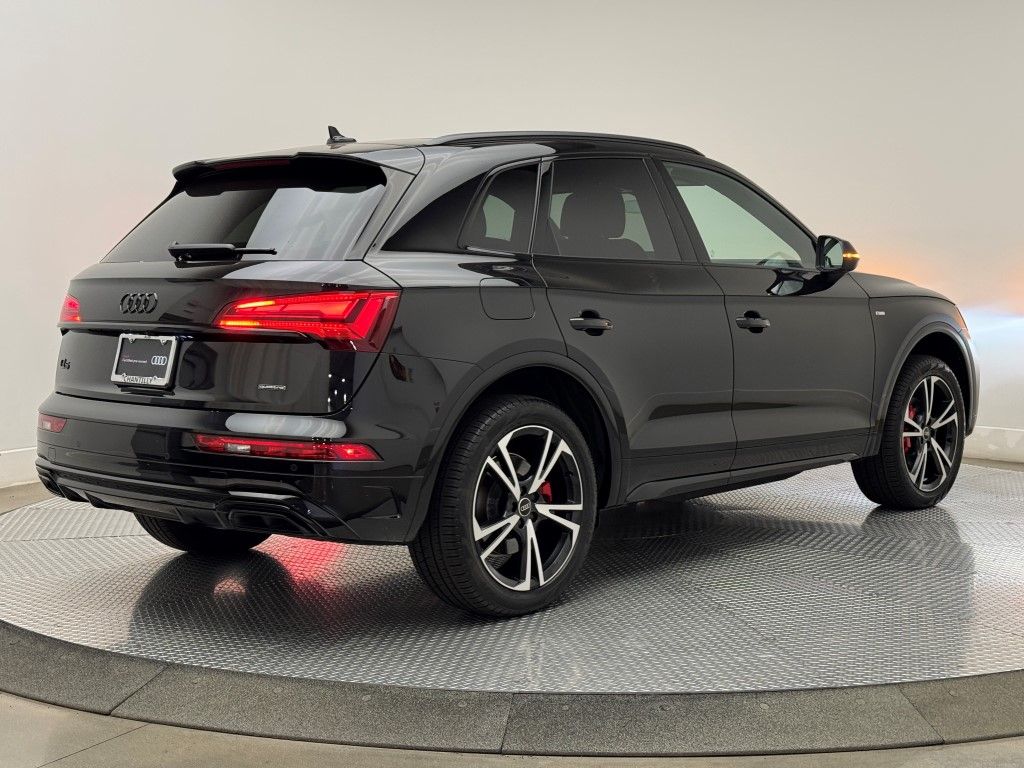 Thumbnail: 2025 Audi Q5 - 12