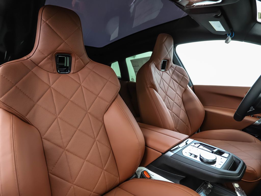 Thumbnail: 2026 BMW iX - 32