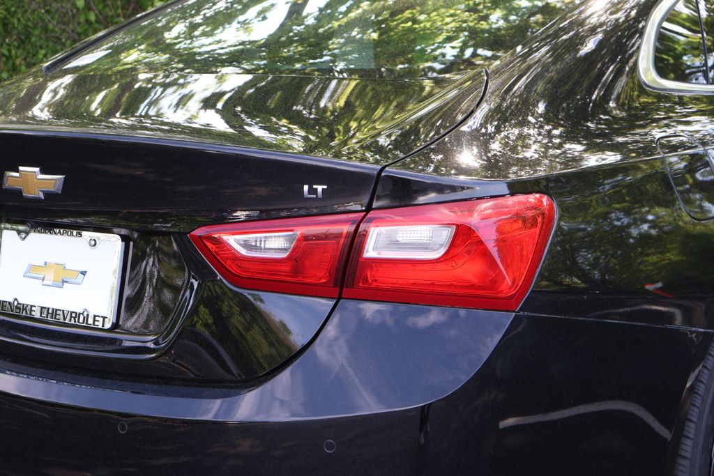 Thumbnail: 2025 Chevrolet Malibu - 8