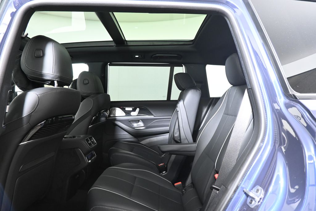 Thumbnail: 2026 Mercedes-Benz GLS - 29