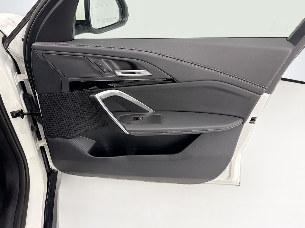 Thumbnail: 2025 BMW X1 - 24