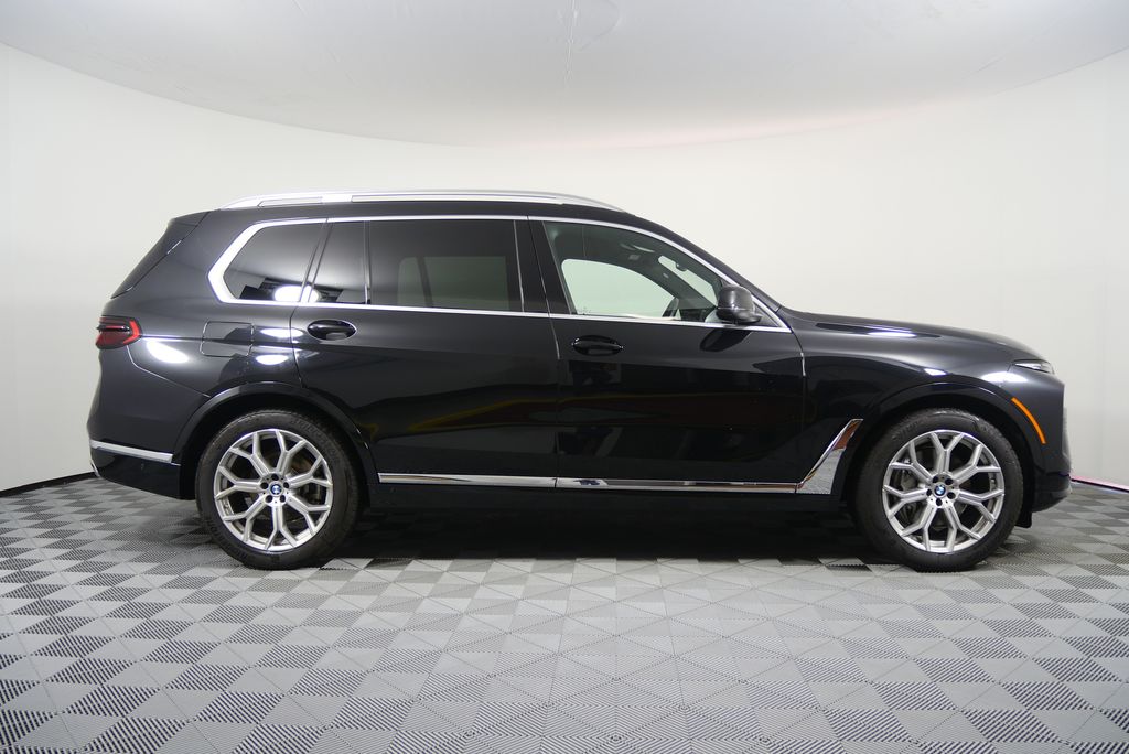Thumbnail: 2025 BMW X7 - 2