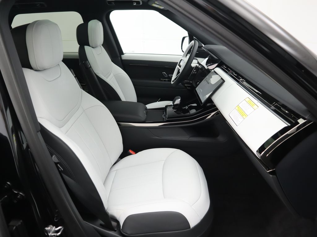 Thumbnail: 2025 Land Rover Range Rover Sport - 21