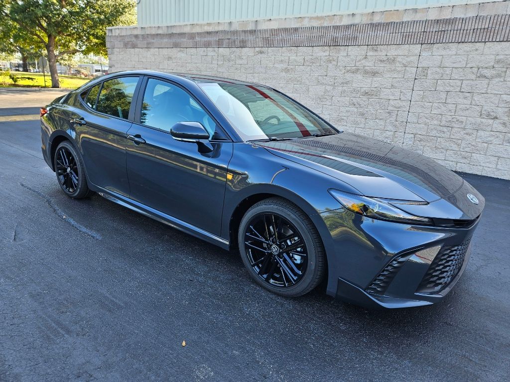 2025 Toyota Camry SE 7