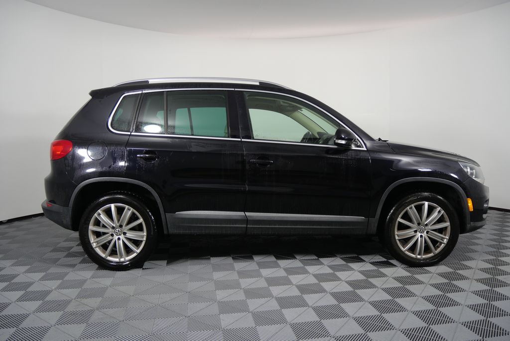 2015 Volkswagen Tiguan SE 2