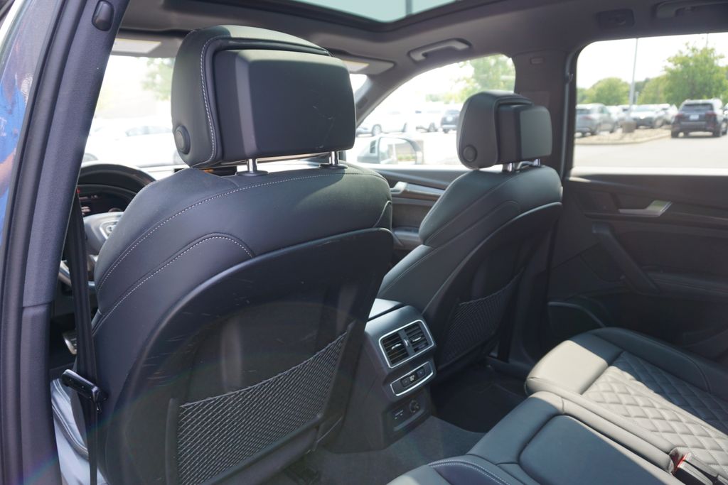2019 Audi SQ5 Premium Plus 12