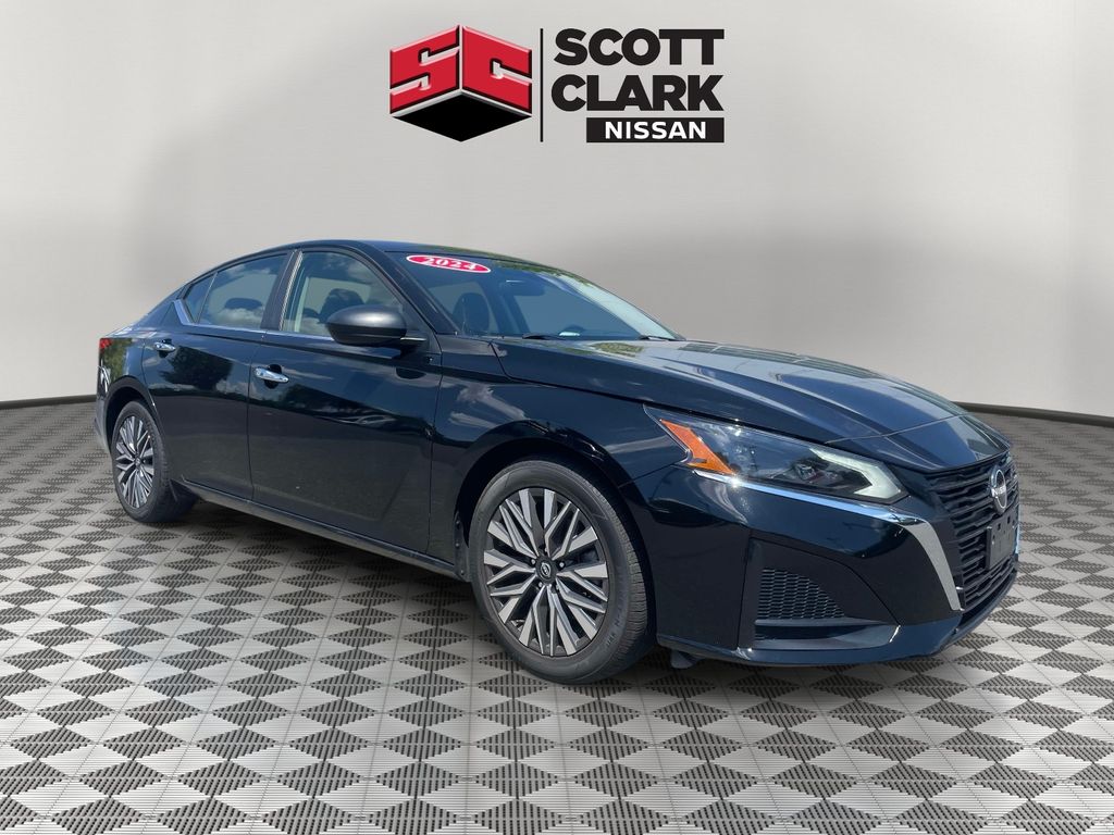 Black 2024 Nissan Altima Sedan Front-Wheel Drive Continuously Variable Transmission