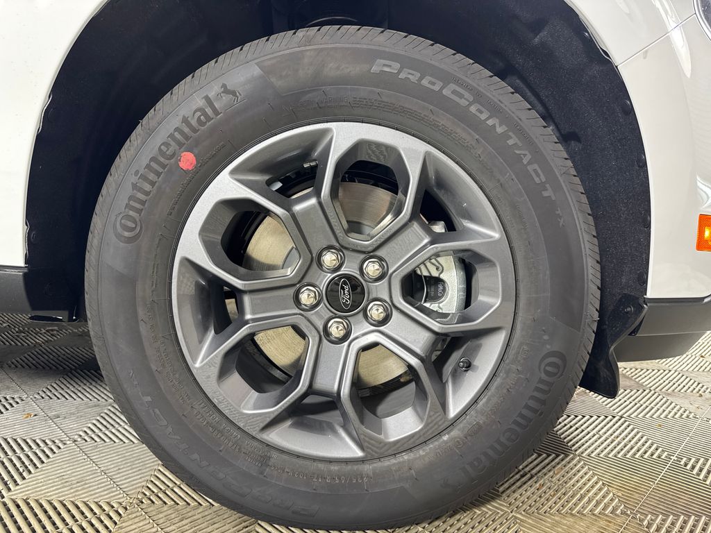New 2026 White Ford XLT image 13