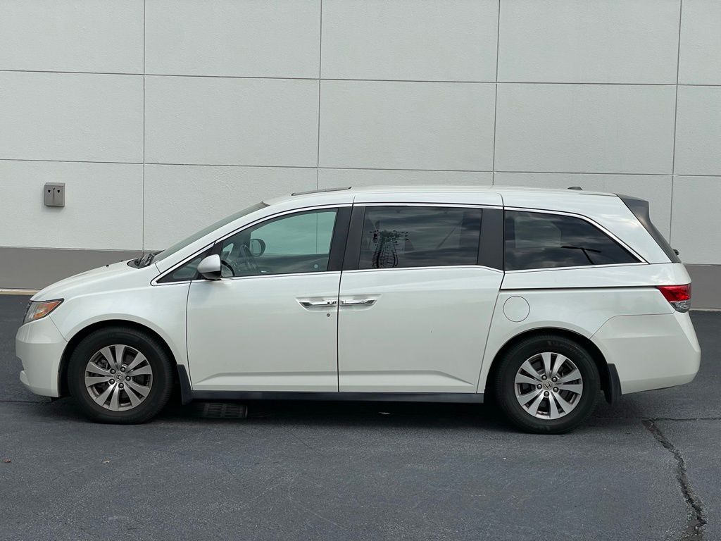 Thumbnail: 2015 Honda Odyssey - 2