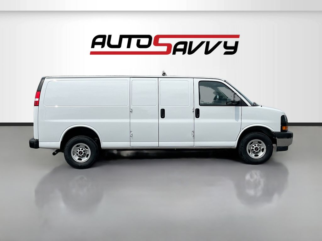 Used 2023 White GMC Work Van image 8