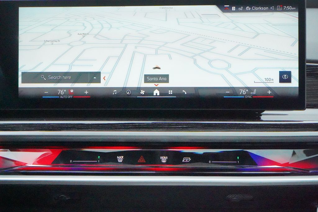 2025 BMW 7 Series 750e xDrive 15